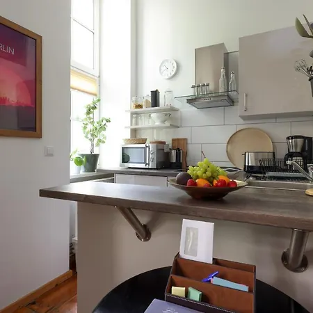 4 Personen Altbau Nahe Kurfuerstendamm - Othello Апартаменты Берлин