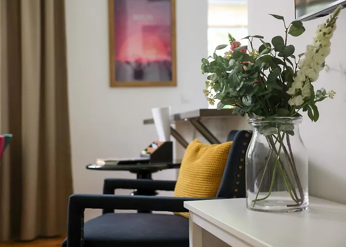 4 Personen Altbau Nahe Kurfuerstendamm - Othello Daire