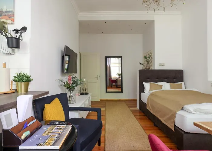 4 Personen Altbau Nahe Kurfürstendamm - Othello